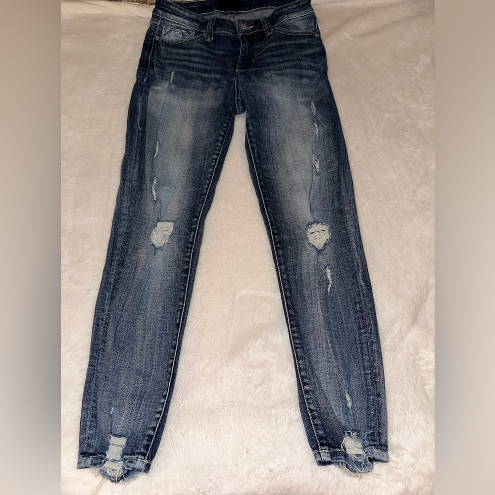 Buckle Women's Skinny Jeans - Distressed Blue